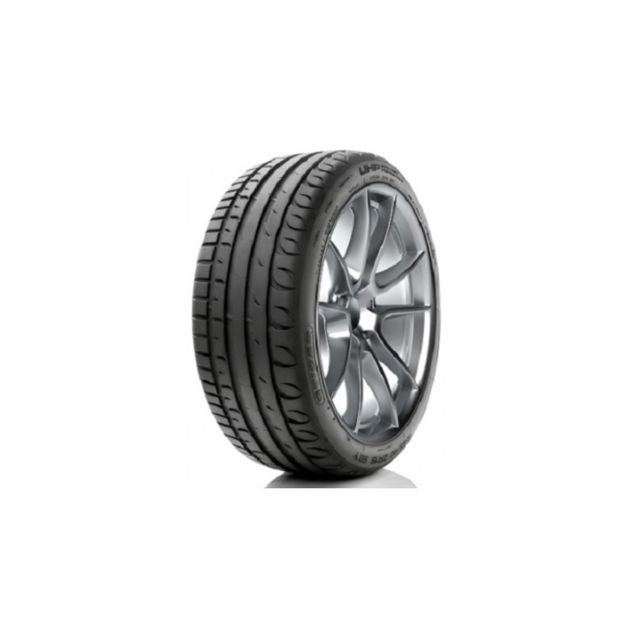 205/55R17 TAURUS UHP 95V XL