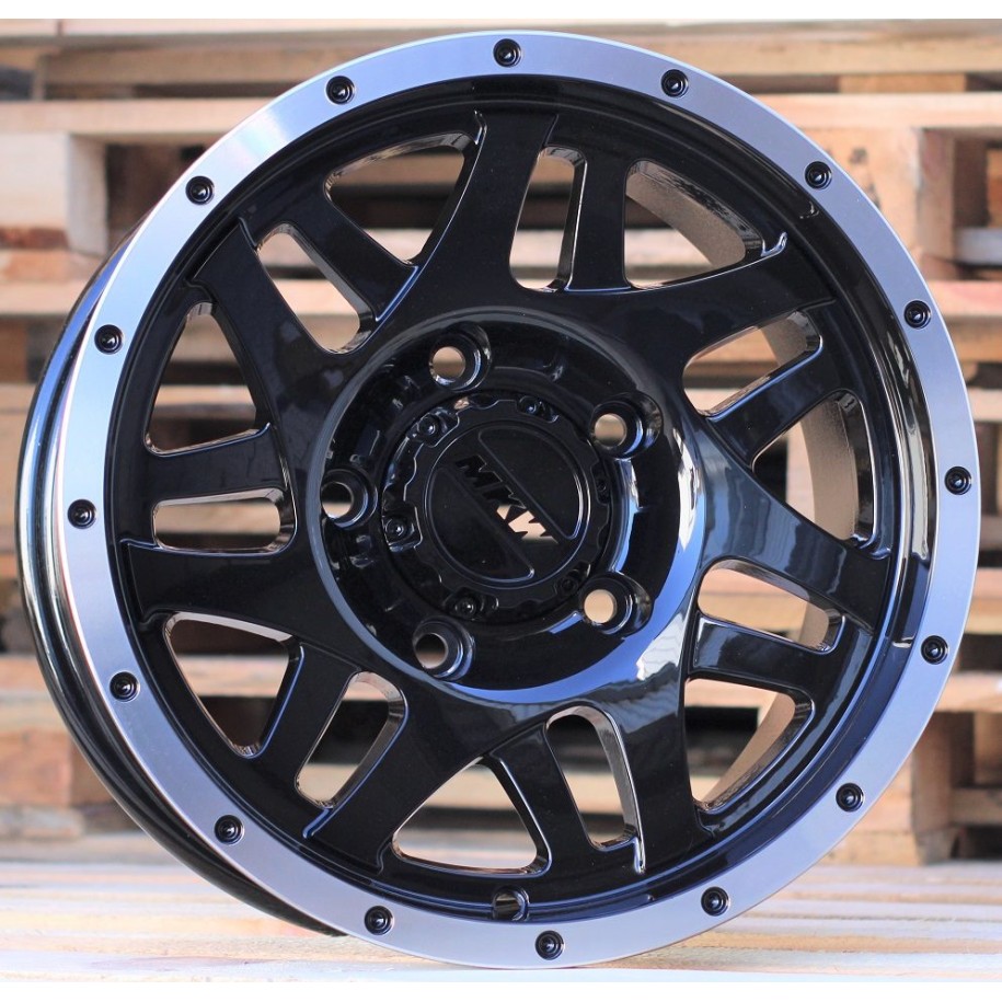 R15x8  6X139.7  ET  0  110.1  Q1509  Black+Polished Lip (BLPL)  For 4X4  (P)