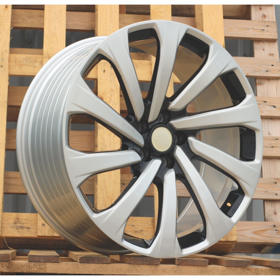R22x9.5  5X120  ET  42.5  72.6  FBX191  Silver+Black (SIBL)  For LAND  (Z6)  (HYBRID FORGED)