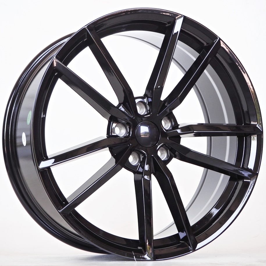 Ratlankis Hogan 8X18 5X112 ET42 57,1 Black