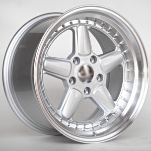 Ratlankis Kara 9X17 5X120 ET25 72,6 Silver Machined Lip Chrome Rivets