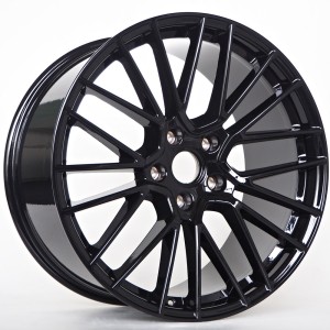 Ratlankis Lark 11X21 5X130 ET58 71,6 Black