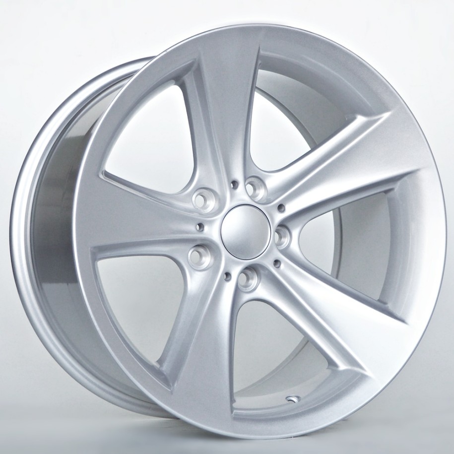 Ratlankis Vortex 9,5X18 5X120 ET14 74,1 Silver